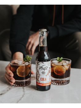 1642 - Cola